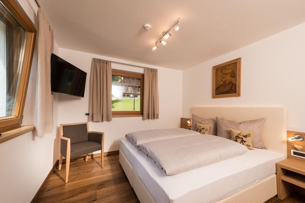 Alpin Sport Aparthotel Ortisei Room photo